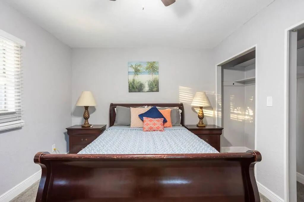 Entirehouse W/Bush Garden View_Private Heated Pool Villa Tampa United States